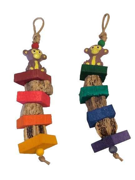 Small balsa and pods bird toy