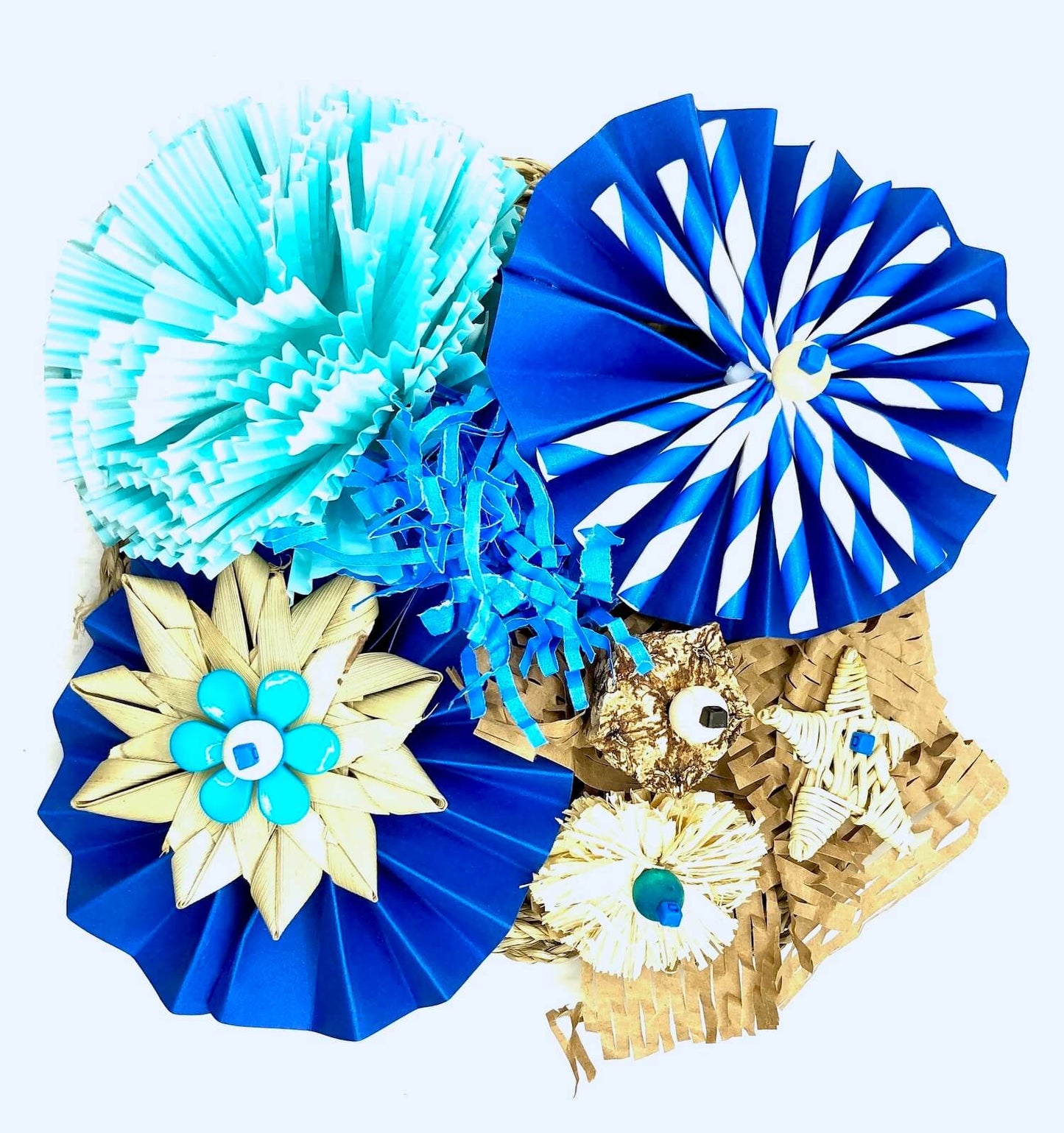 Blue Seagrass mat foraging bird toy