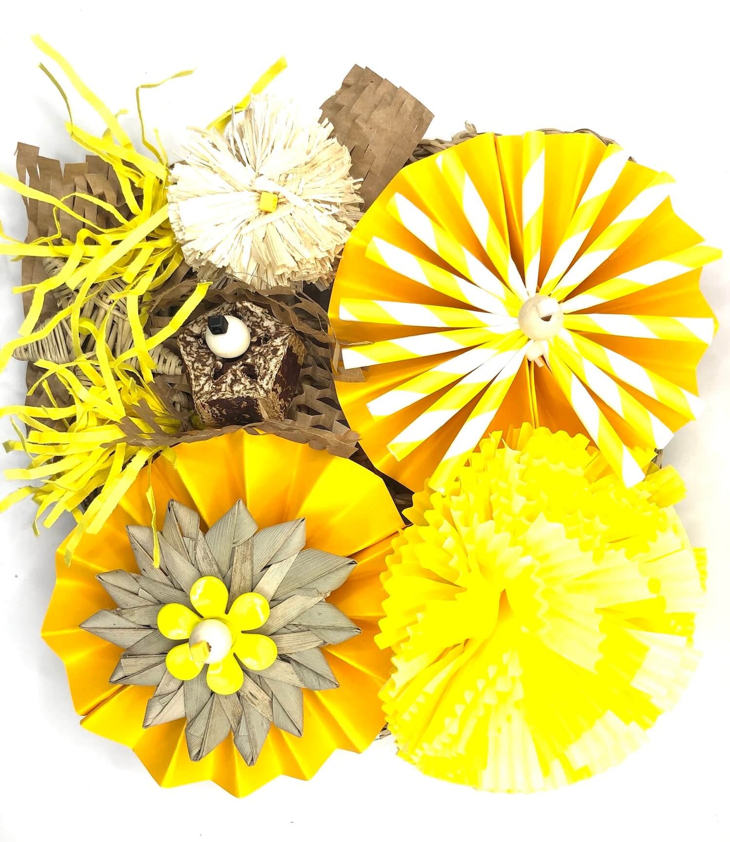 Yellow small seagrass mat foraging bird toy for parrots